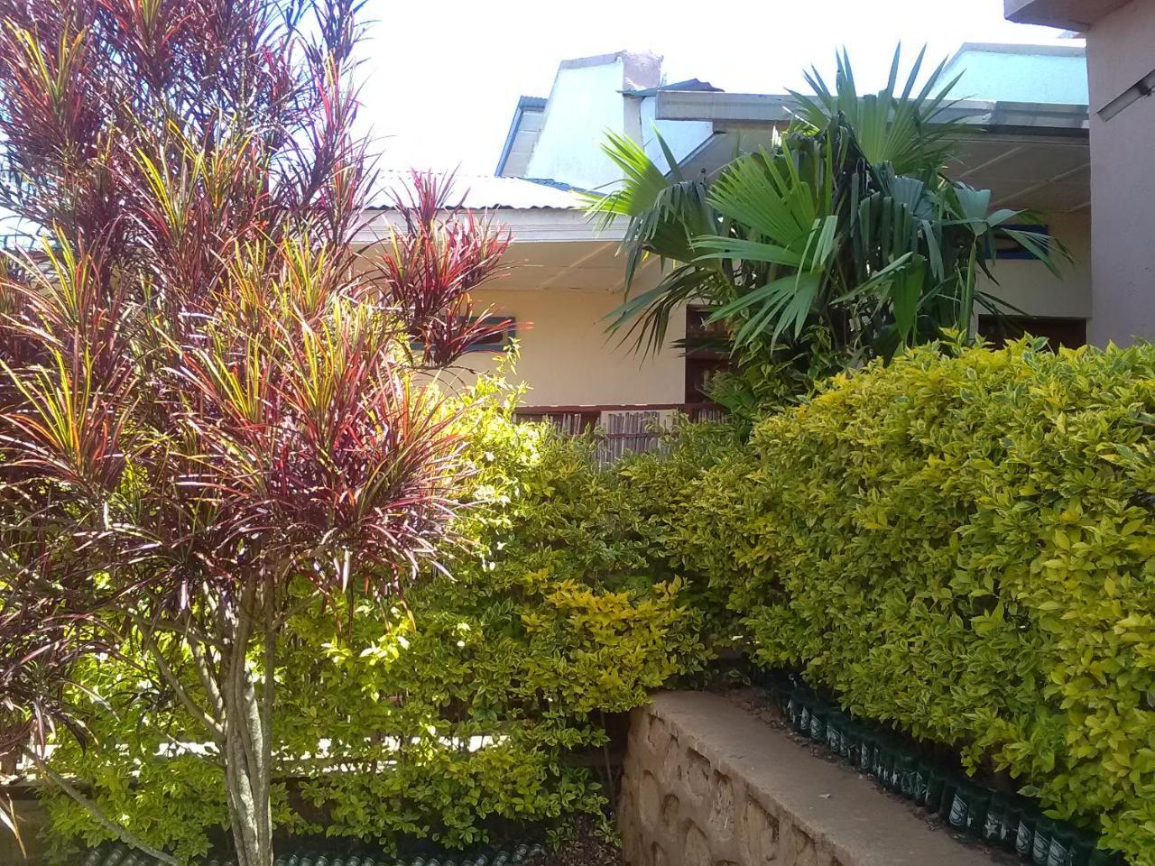 Gloria Motel Cyangugu ภายนอก รูปภาพ