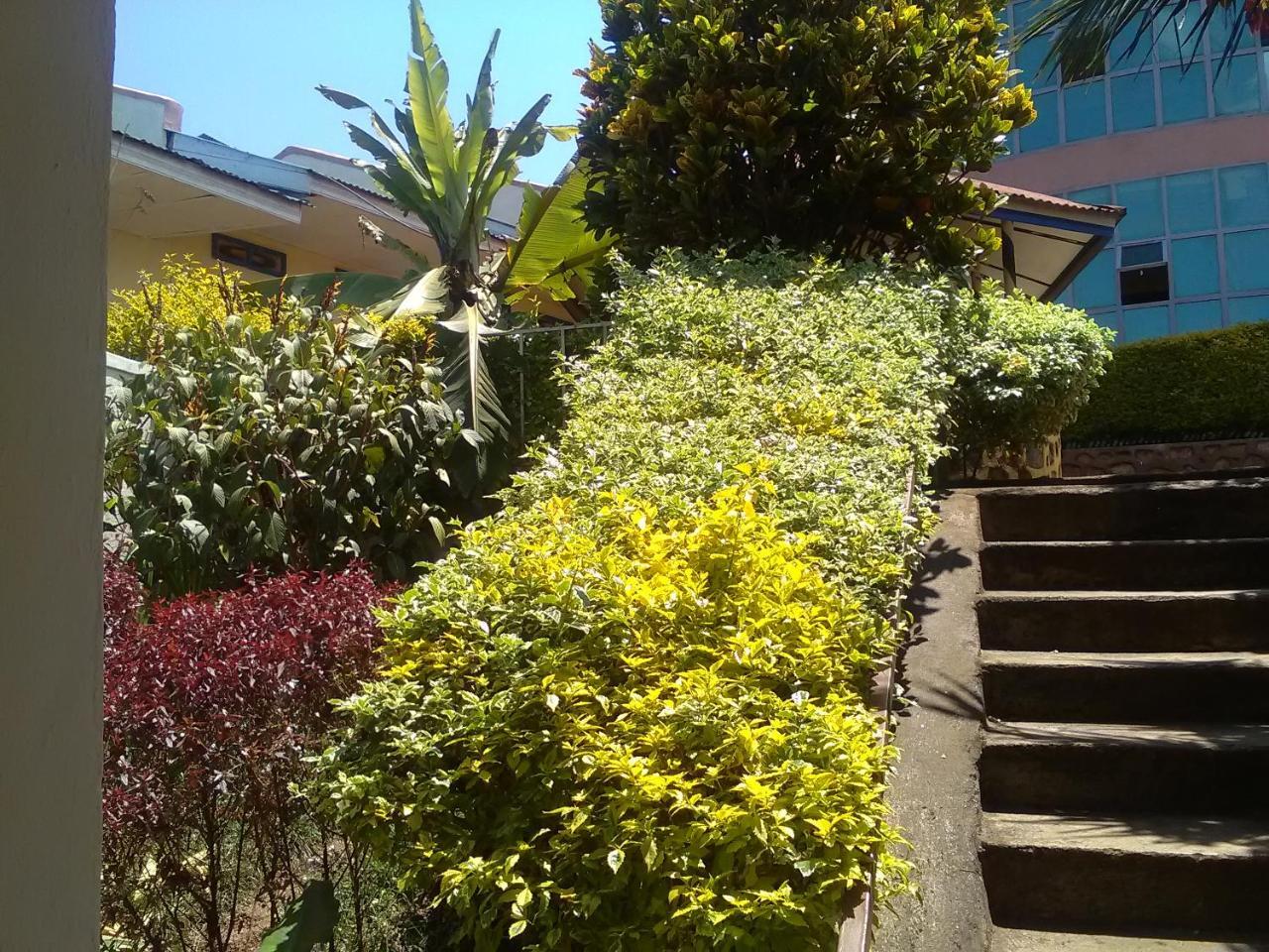 Gloria Motel Cyangugu ภายนอก รูปภาพ