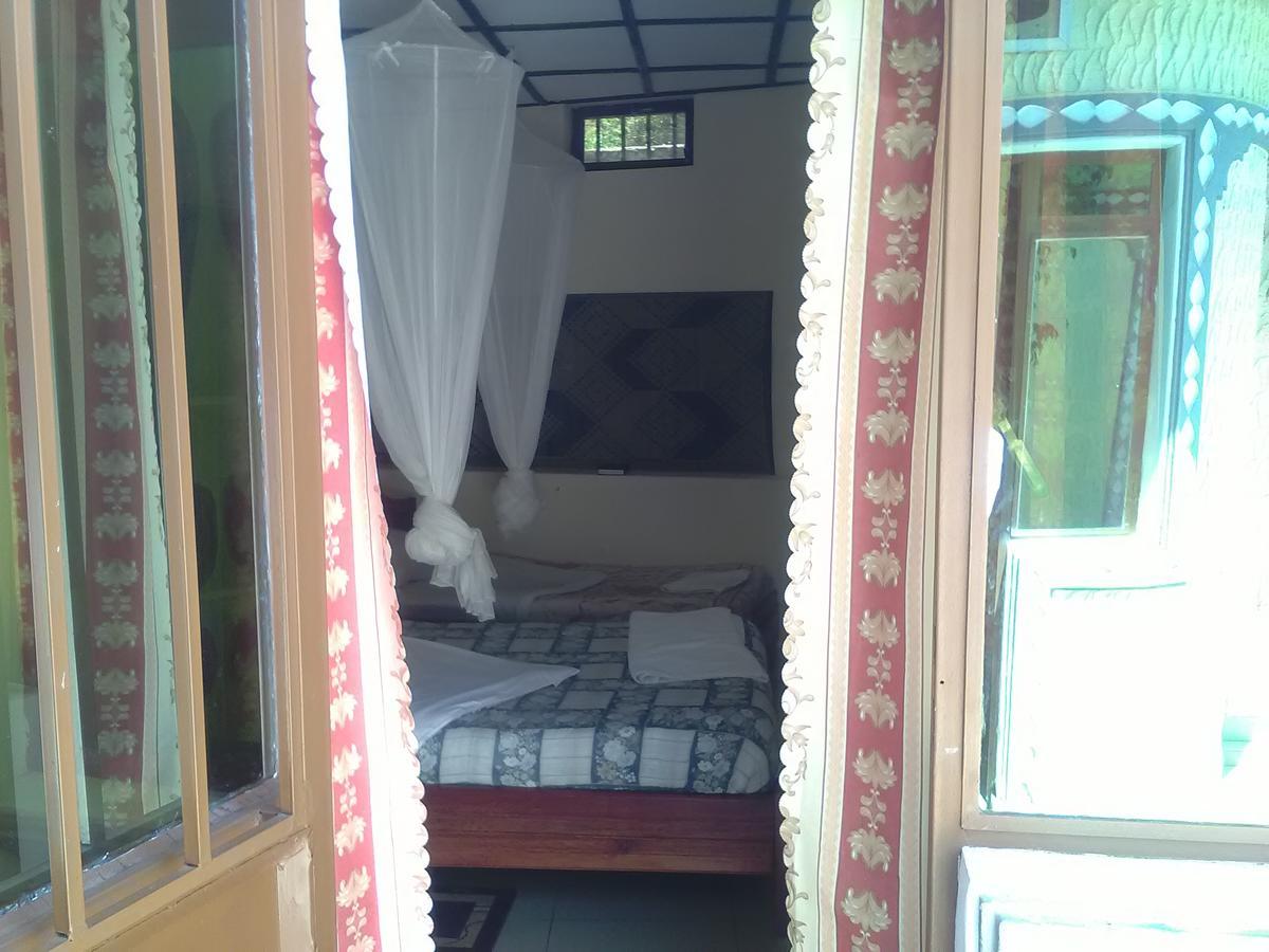 Gloria Motel Cyangugu ภายนอก รูปภาพ